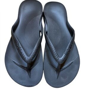 Archie’s Arch Support Flip Flops - Black